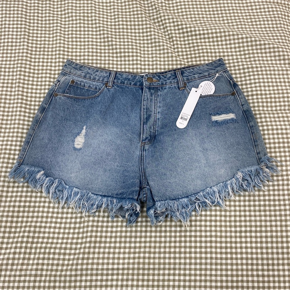 Sisstrevolution Salt Lovin Denim Short NWT